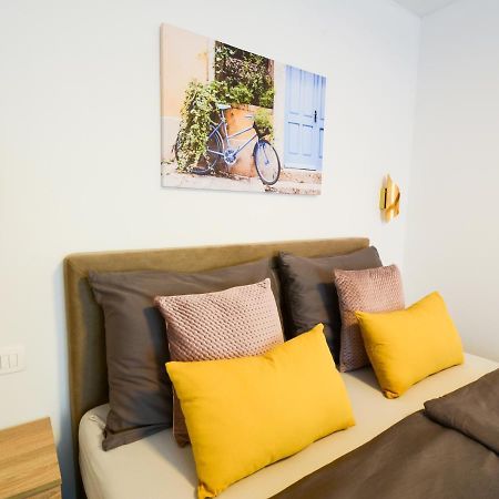 Apartment Grey&Yellow Задар Екстериор снимка